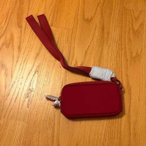 NEW Dagne Dover X Sephora Mara Neoprene phone sling rouge event LTD ED spice red - Picture 5 of 7